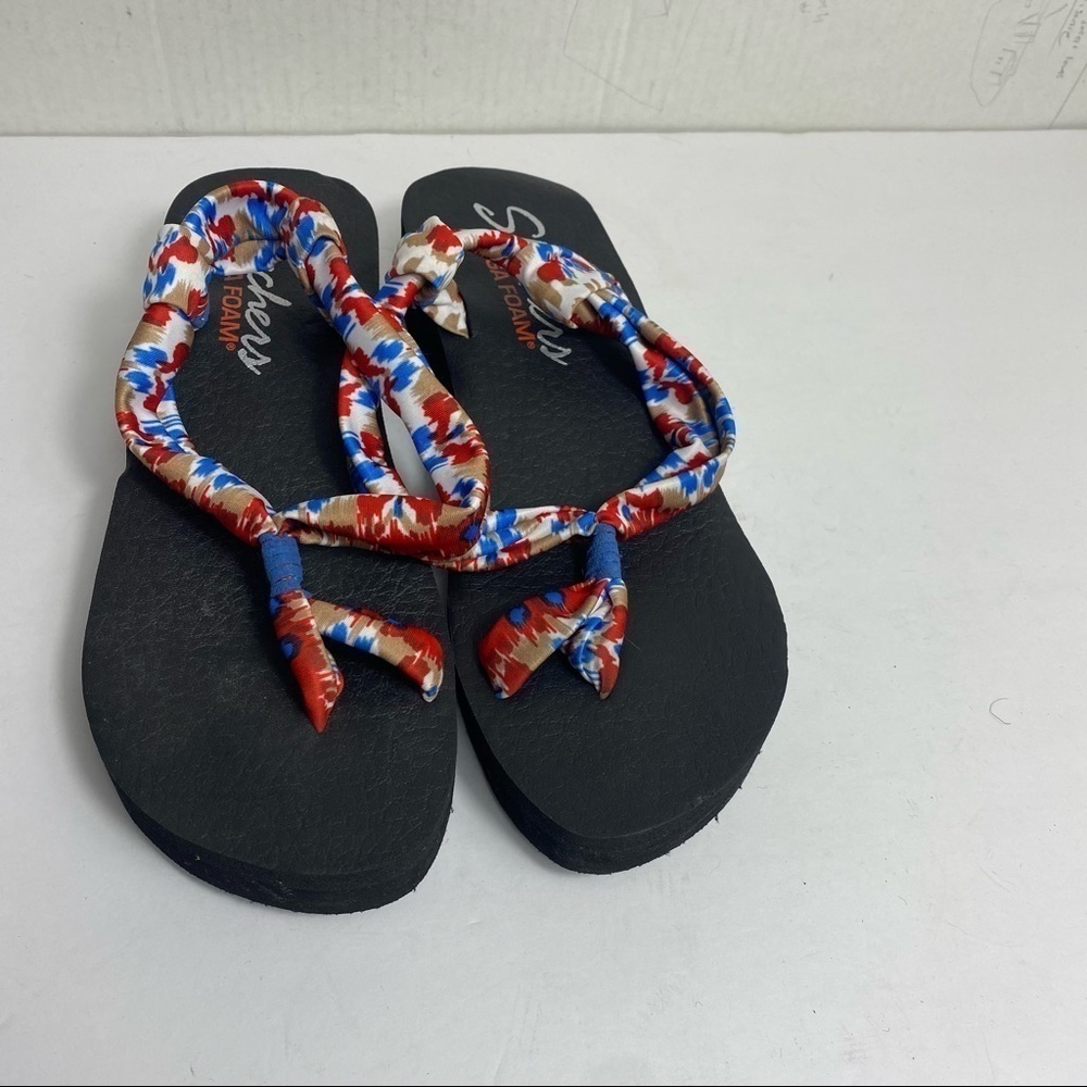 Skechers Yoga Foam  Women's Sandals Size: 9